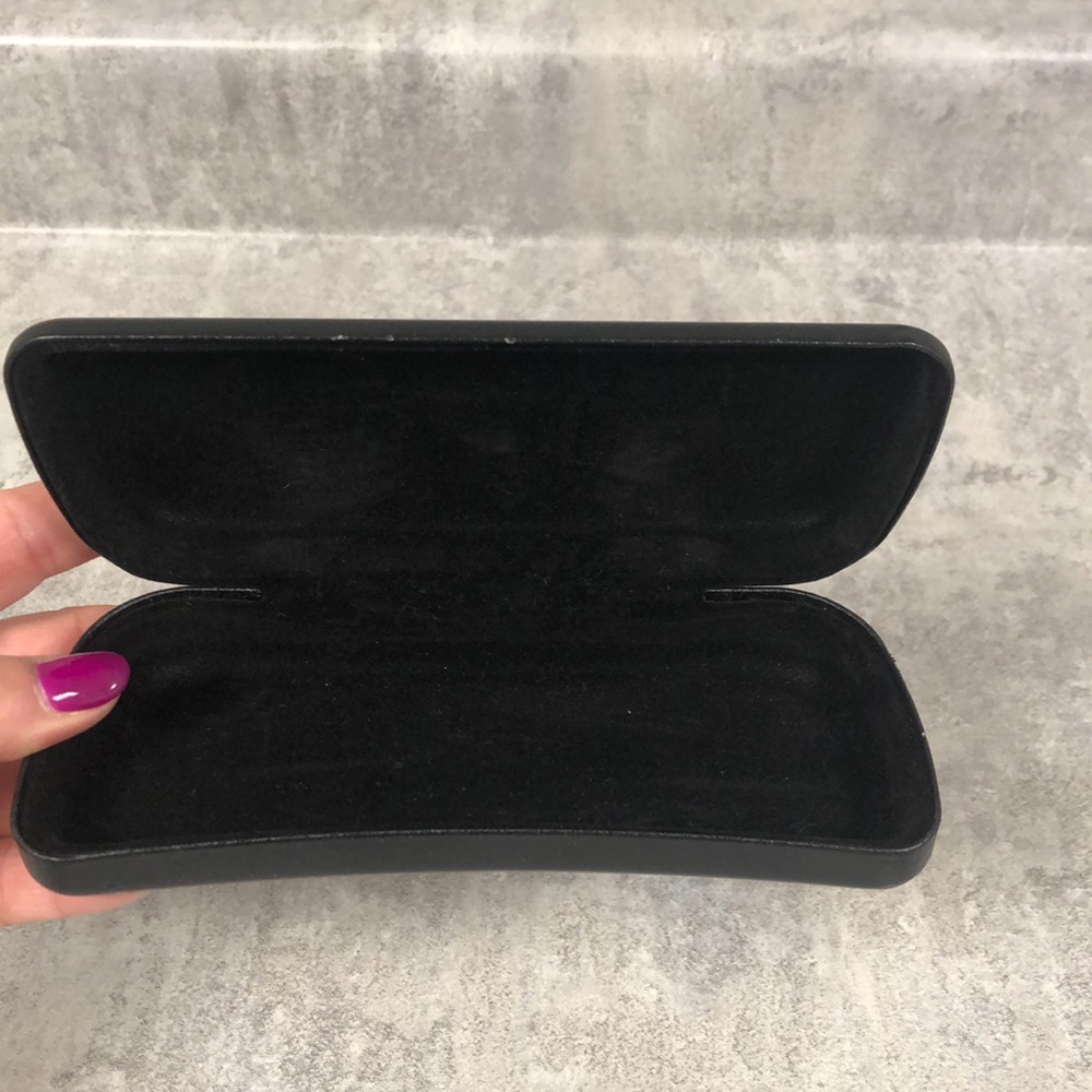 Bonlook eyeglass case and cloth
